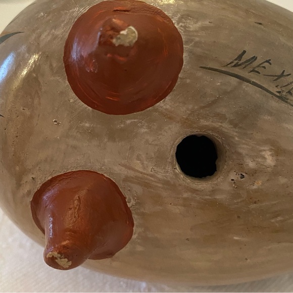 Darling vintage Mexican pottery birds. Signed on bottom. Preowned wear V.Silva - Picture 3 of 11